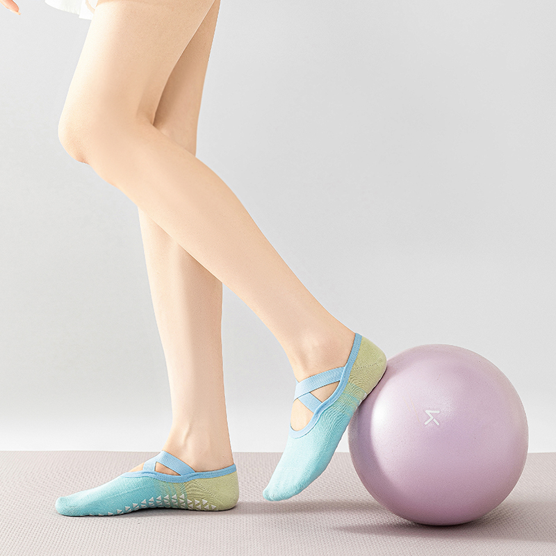 Kaus kaki yoga kebugaran olahraga