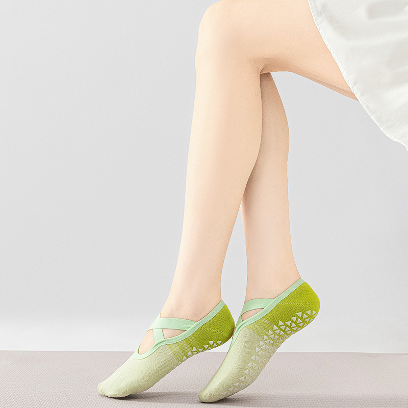Kaus kaki yoga kebugaran olahraga