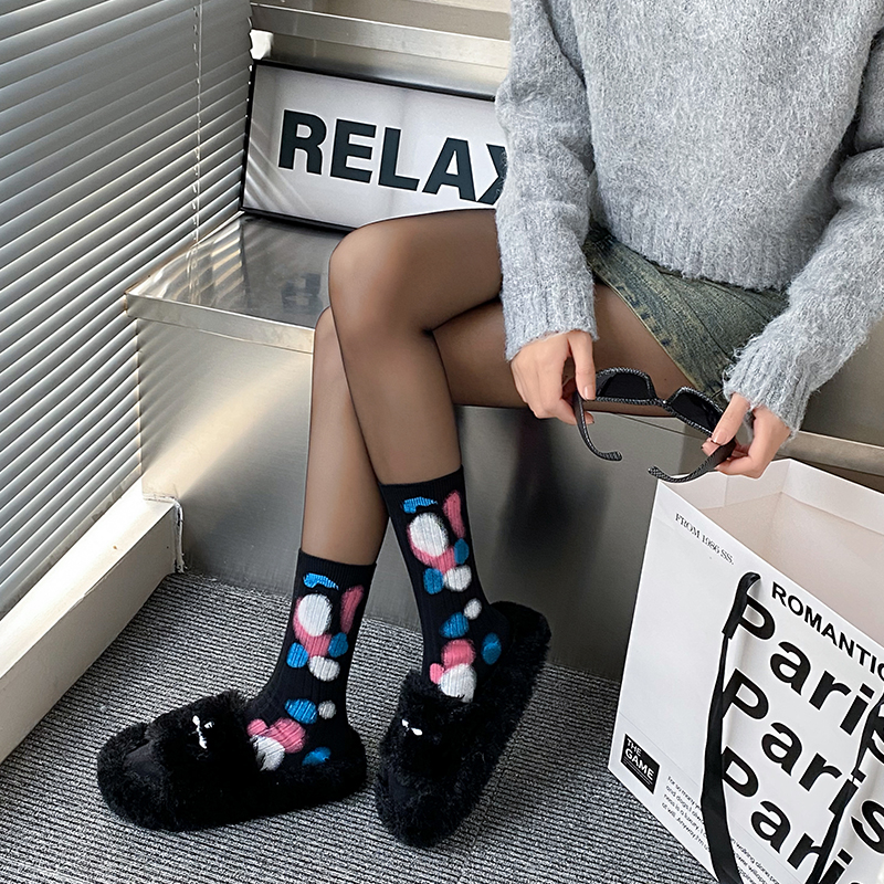 Kaus kaki polkadot warna warni