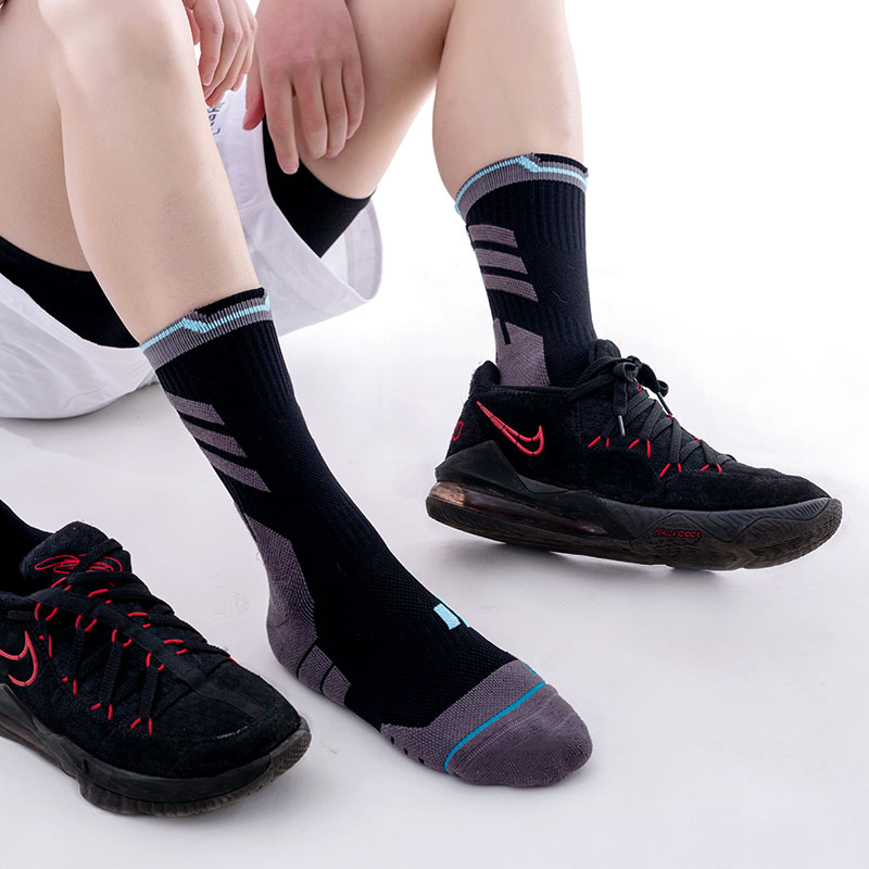Kaus kaki olahraga terry basket bernapas yang cepat kering